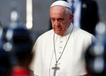 Ο πάπας Φραγκίσκος καταργεί το απόρρητο που κάλυπτε τις υποθέσεις κληρικών κατηγορούμενων για παιδεραστία
