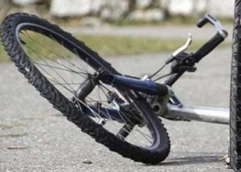 Συνελήφθη νεαρός που παρέσυρε και εγκατέλειψε 32χρονο ποδηλάτη