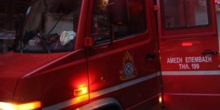 Φωτιά σε μονοκατοικία στο Χαλάνδρι – Νεκρός ένας άνδρας