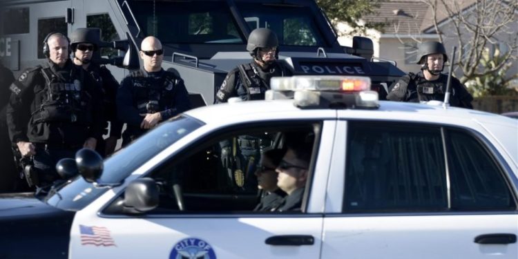 ΗΠΑ: Χειροπέδες σε αγόρι και δύο κορίτσια που απειλούσαν με ένοπλες επιθέσεις στα σχολεία τους