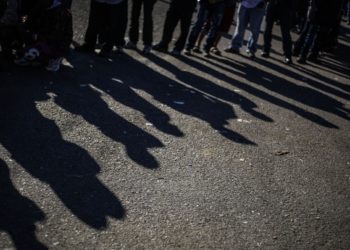 13 συλλήψεις σε Ιταλία και Ελλάδα για παράνομη μεταφορά μεταναστών – Υπήρχε οργανωμένο δίκτυο