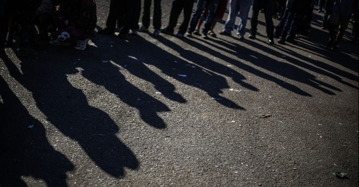 13 συλλήψεις σε Ιταλία και Ελλάδα για παράνομη μεταφορά μεταναστών – Υπήρχε οργανωμένο δίκτυο