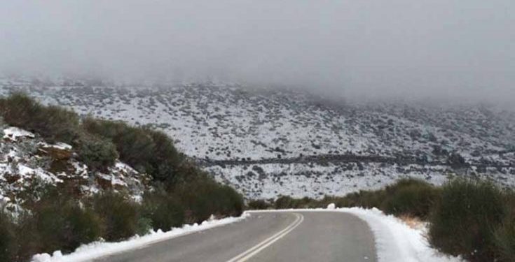 Διεκόπη η κυκλοφορία στην περιφερειακή οδό Πεντέλης-Νέας Μάκρης λόγω