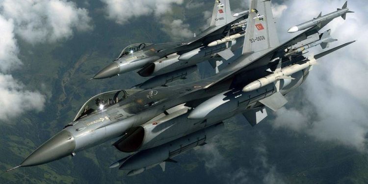 Πτήση τουρκικών αεροσκαφών πάνω από τους Καλόγερους στο κεντρικό Αιγαίο