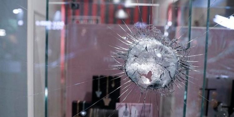 Θεσσαλονίκη: Ζημιές σε 13 καταστήματα από το μπαράζ επιθέσεων σε κεντρικά καταστήματα – Ελεύθεροι οι 29 προσαχθέντες