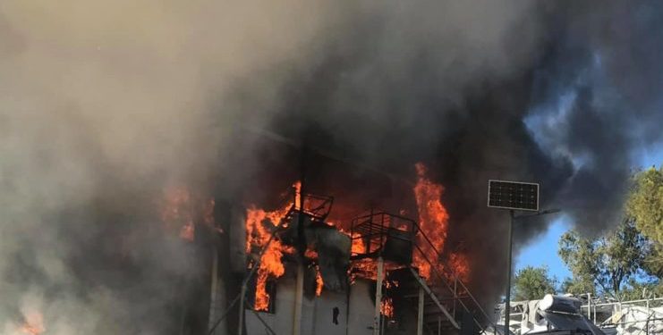 Νεκρή γυναίκα από φωτιά στον καταυλισμό του Καρά Τεπέ στη Λέσβο