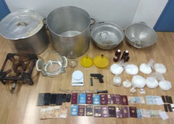 Εργαστήριο ναρκωτικών ανακάλυψε η Ασφάλεια – Έφτιαχναν Shisha σε κατσαρόλες – ΒΙΝΤΕΟ