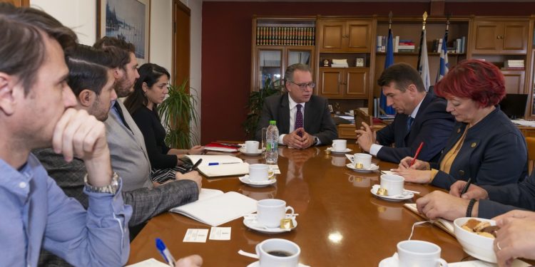 Σχέδιο μετεγκατάστασης ανήλικων μεταναστών από την Ελλάδα στην Σερβία