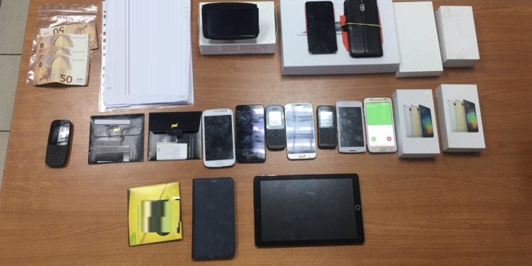 Στα χέρια της Αστυνομίας μέλος σπείρας που εξαπατούσε ηλικιωμένους