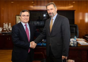 Συνάντηση συνεργασίας Λ. Οικονόμου με τον Ούγγρο Πρέσβη