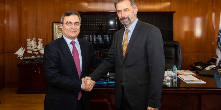 Συνάντηση συνεργασίας Λ. Οικονόμου με τον Ούγγρο Πρέσβη