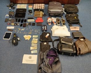 “Ξάφριζαν” τους ταξιδιώτες στο “Ελευθέριος Βενιζέλος”