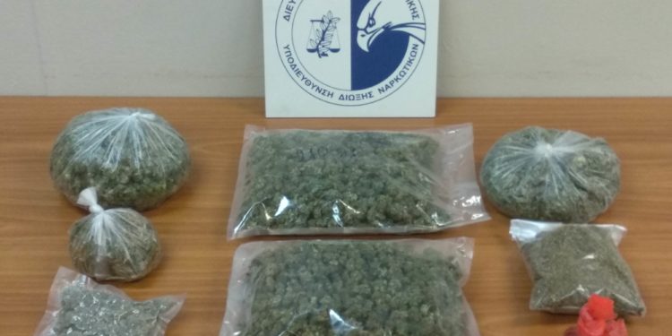 Καλλιέργεια υδροπονικής κάνναβης στο… υπόγειο