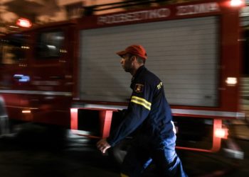 Φρίκη στον Πειραιά – Παιδάκι απανθρακώθηκε σε εγκαταλειμμένο σπίτι