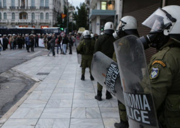 Σε συναγερμό η ΕΛΑΣ στο Σύνταγμα λόγω συγκεντρώσεων για τους μετανάστες