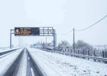 Συναγερμός για τον επερχόμενο χιονιά – Οδηγίες από το ΥΠροΠο