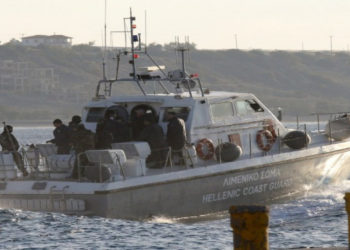 Τρεις διακινητές ανάμεσα στους διασωθέντες του ναυαγίου στους Παξούς