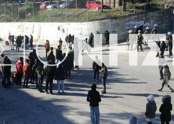 Επεισόδια και χημικά έξω από το ΚΥΤ της Μόριας