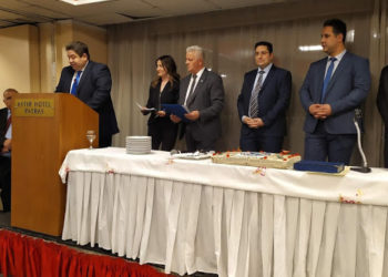 Έκοψαν την πρωτοχρονιάτικη πίτα στην Αχαΐα