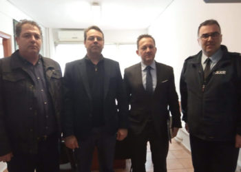 Στον Στέλιο Πέτσα οι αστυνομικοί της Αλεξανδρούπολης