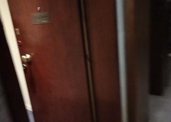 Ρουβίκωνας: “Φιλική επίσκεψη” στο ιατρείο καρδιολόγου στην Σούτσου