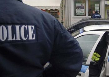 Επίορκοι αστυνομικοί πουλούσαν πλαστά διαβατήρια ακόμη και σε ποινικούς!