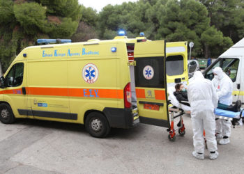 Άσκηση του ΕΚΑΒ για τον κορωνοϊό στο “Ελευθέριος Βενιζέλος”