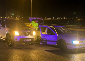 “Κινηματογραφική” καταδίωξη αυτοκινήτου με παράτυπους μετανάστες (ΒΙΝΤΕΟ)