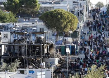 Μεταναστευτικό: Η περιφέρεια Β. Αιγαίου διακόπτει κάθε συνεργασία με την κυβέρνηση!