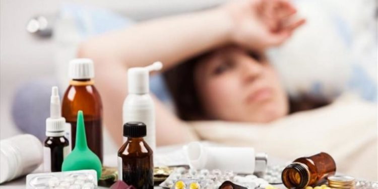 Πώς θα ξεχωρίσεις τον κορωνοϊό από το κρυολόγημα και τη γρίπη