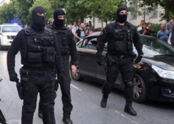 Επιχείρηση της αντιτρομοκρατικής σε Εξάρχεια και Σεπόλια – Προσαγωγές 26 Κούρδων