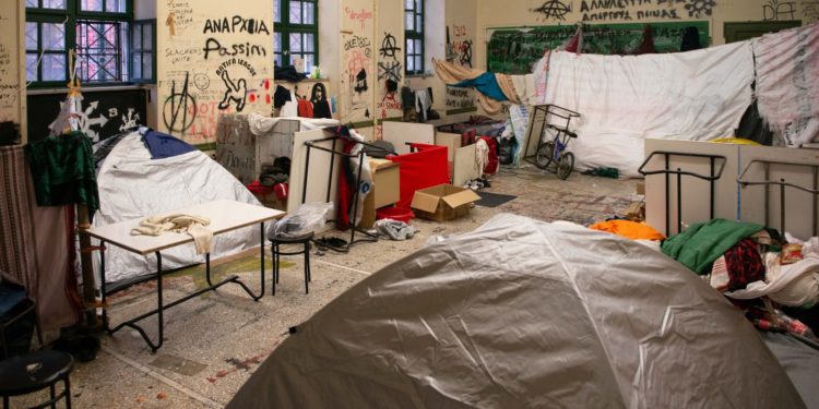 Εκκένωσε την αίθουσα Γκίνη του ΕΜΠ η ΕΛΑΣ – Φωτό από την κατάσταση που βρήκαν