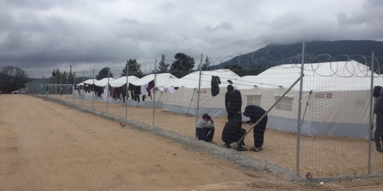 Ενώσεις Αστυνομικών Αττικής: Υγειονομική βόμβα η Κλειστή Δομή Μαλακάσας