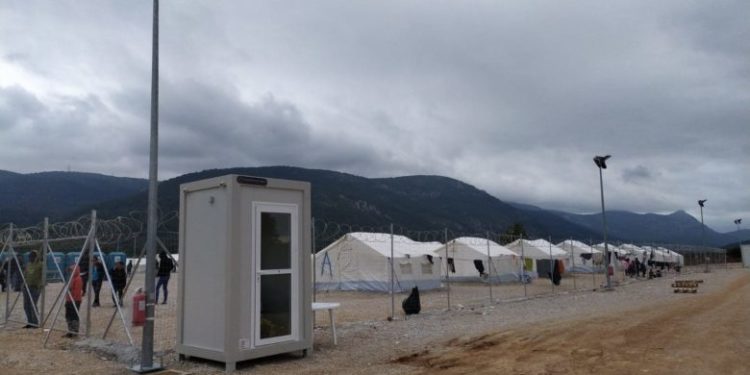 Ενώσεις Αστυνομικών Αττικής: Υγειονομική βόμβα η Κλειστή Δομή Μαλακάσας