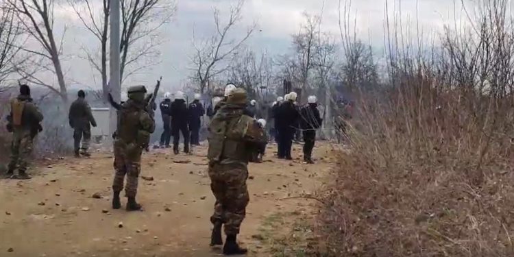 Προειδοποιητικές βολές από τον Στρατό στα σύνορα (ΒΙΝΤΕΟ)