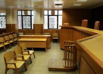 Αθώος για την απόπειρα ανθρωποκτονίας κατά αστυνομικών ο ληστής του σουπερ μαρκετ στον Κηφισό