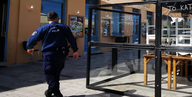 Άλλα 17 καταστήματα άνοιξαν χθες εν μέσω κορωνοϊού – 20 συλλήψεις