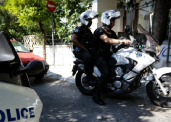 Άνοιξαν και μας …περίμεναν 145 καταστήματα, αλλά τώρα τους περιμένει ο… εισαγγελέας!