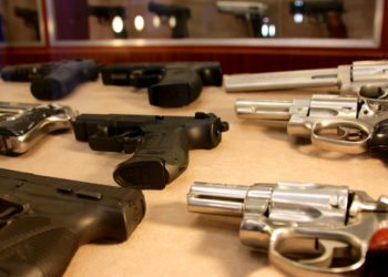 Αλλαγές στην ανανέωση αδειών οπλοφορίας λόγω κορωνοϊού