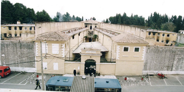 1996: Η μεγάλη απόδραση από τις φυλακές της Κέρκυρας