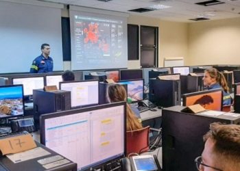 Στα άδυτα του στρατηγείου κατά του κορωνοϊού – Η νέα γενιά στην «πρώτη γραμμή»