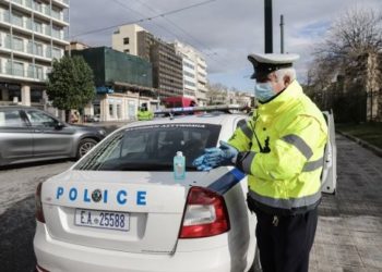 Πέτσας: “Έρχεται περιορισμός στον αριθμό και το χρόνο των μετακινήσεων”