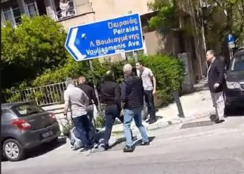 Ο Ρουβίκωνας η “επισήμων” και το έμφραγμα στην Κατεχάκη