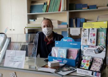 “‘Έπεσαν” τα πρώτα πρόστιμα για την μάσκα – Έλεγχοι παντού από την ΕΛΑΣ