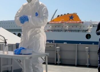 Βίντεο του Λιμενικού για την χρήση του προστατευτικού εξοπλισμού για τον κορωνοϊό