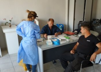 Τεστ ανίχνευσης της covid-19 στους αστυνομικούς της Αργολίδας