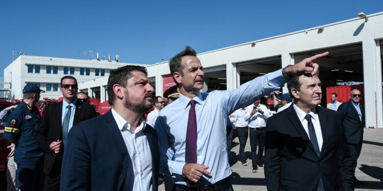 Στα σκαριά αυτόνομο Υπουργείο Διαχείρισης Κρίσεων με τον Χαρδαλιά