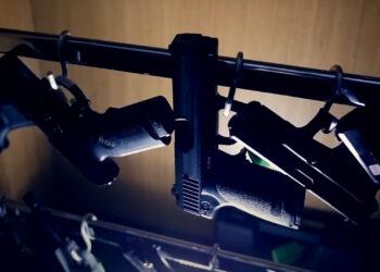 «17 Νοέμβρη»: Έτσι ταυτοποιήθηκε ο Ξηρός – Στα άδυτα του εγκληματολογικού 18 χρόνια μετά