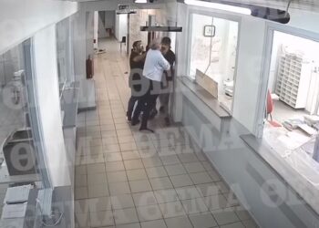 Λεπτό προς λεπτό η επίθεση στην ΔΟΥ Κοζάνης – Βίντεο σοκ