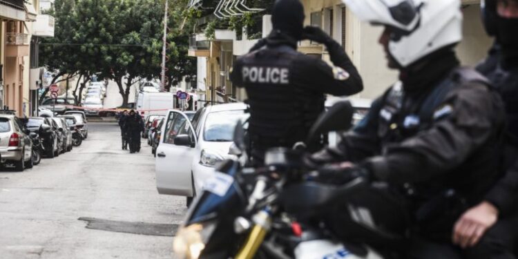 Ρεκόρ από σπείρα ανηλίκων – 25 διαρρήξεις μέσα σε ενάμιση μήνα! ΒΙΝΤΕΟ